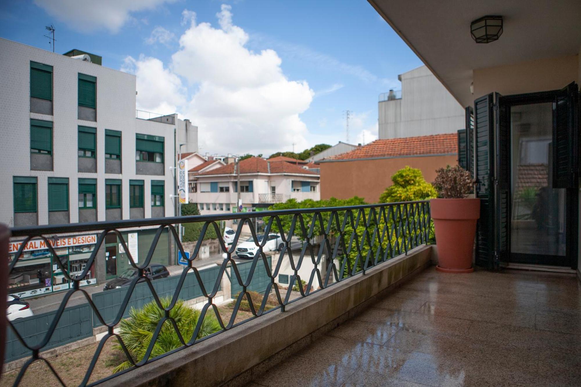 Porto Concept Home - University Residence & Guesthouse - Polo II Areosa Bagian luar foto